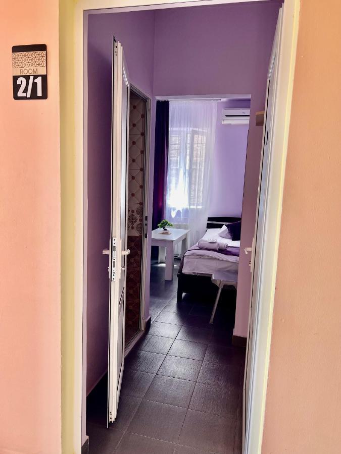 Marnar Hotel Jerevan Exteriör bild